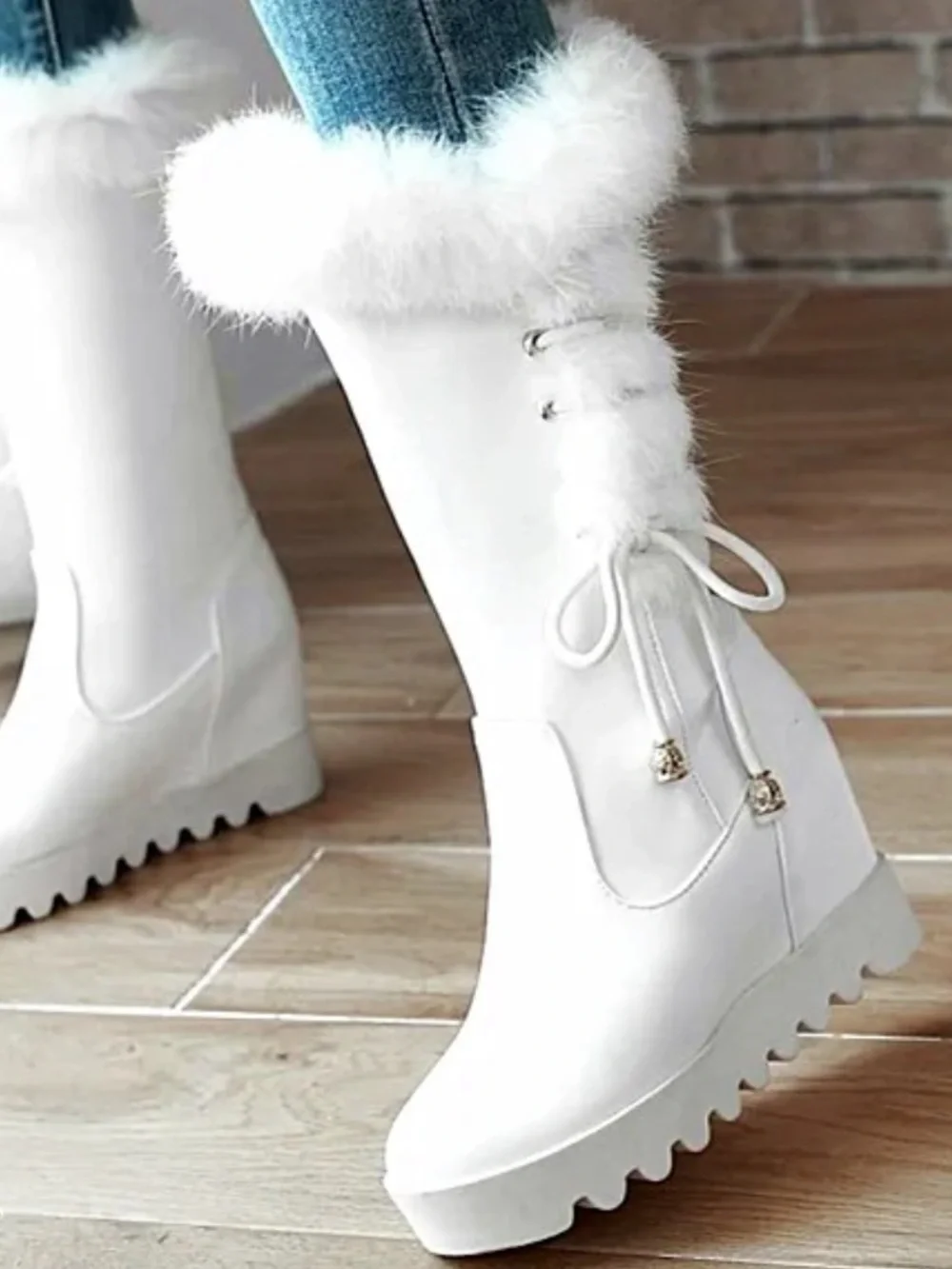 Amazon chic white